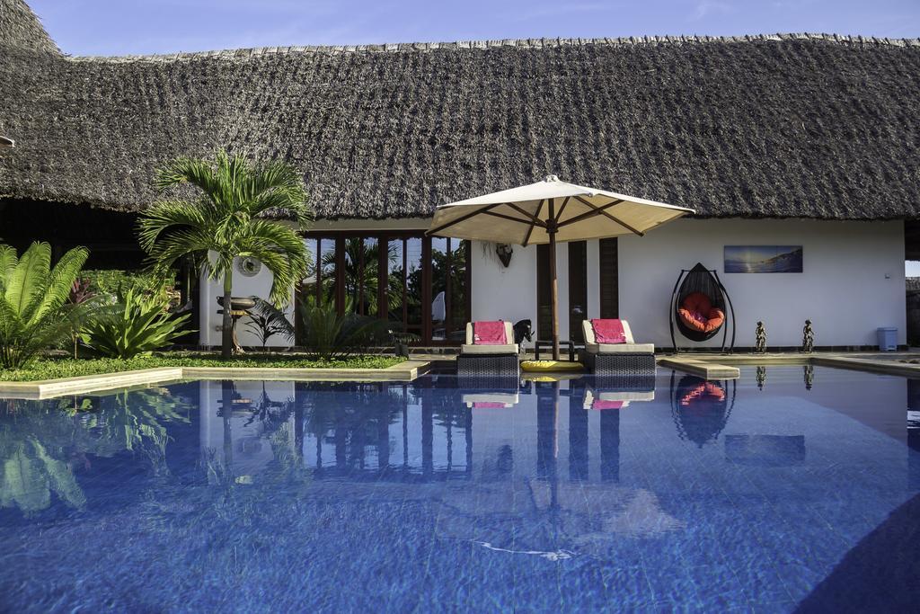 Villa Raymond, Diani, Kenya Diani Beach Exteriör bild