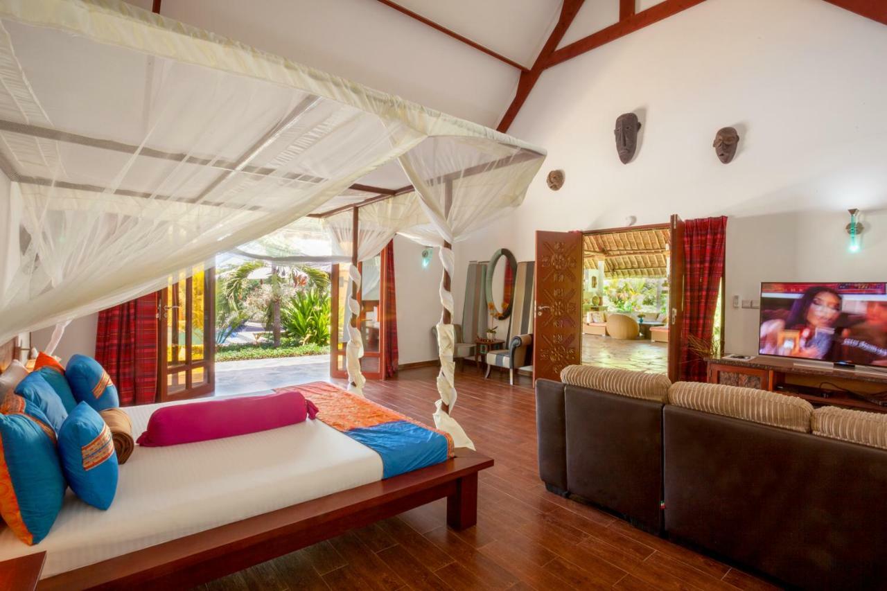 Villa Raymond, Diani, Kenya Diani Beach Exteriör bild